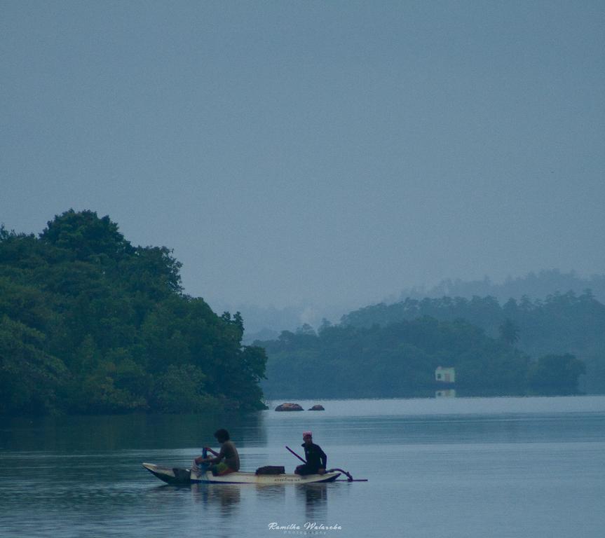 Lumbini Lagoon Koggala Luaran gambar